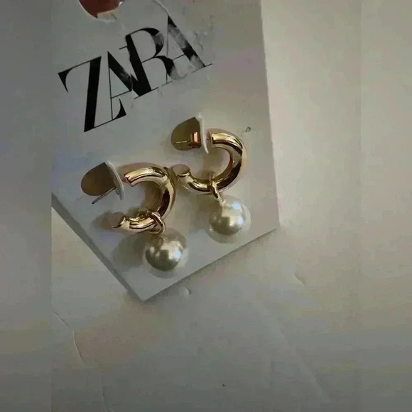 🔥🔥Zara Pearly bead hoop earring - Picture 3 of 9